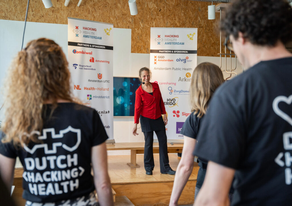 Fysieke en mentale Gezondheid, Vitaliteit en duurzame inzetbaarheid, Jeanine Theunissen, Energizers, niet praten maar doen, Gewoon lekker bewegen & ontspannen, ontstressen, Mental Health, foto: Wilke Geurds